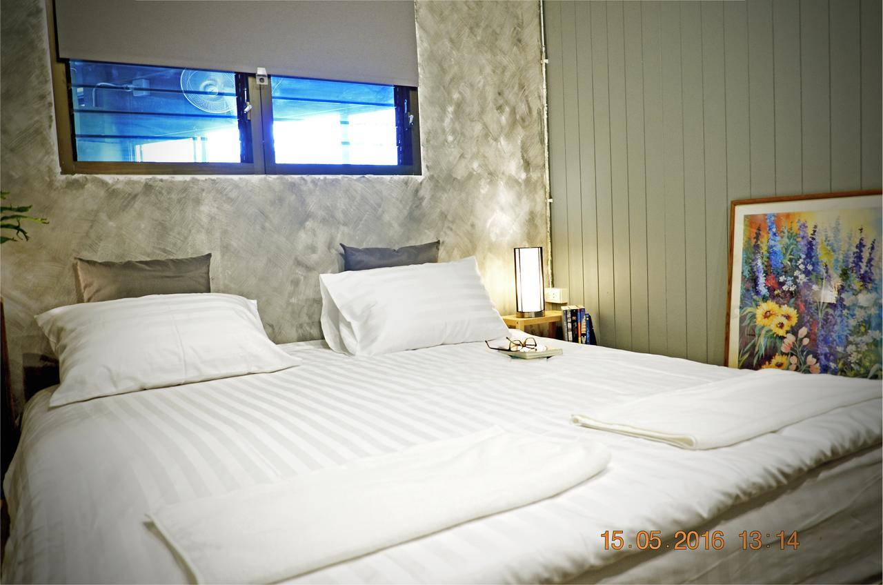Goodfellas Thong Lo Hostel #Check In Time Needed# Bangkok Exteriér fotografie
