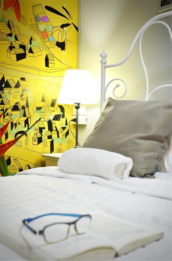 Goodfellas Thong Lo Hostel #Check In Time Needed# Bangkok Exteriér fotografie