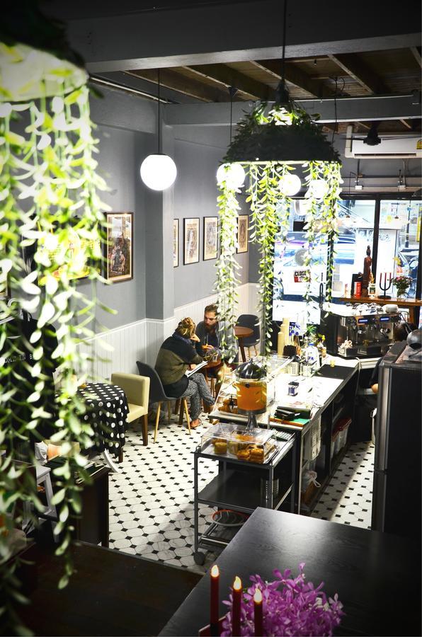 Goodfellas Thong Lo Hostel #Check In Time Needed# Bangkok Exteriér fotografie
